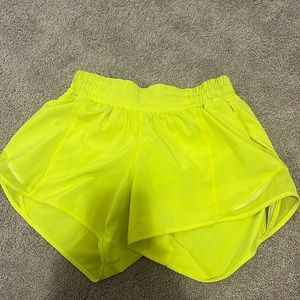 Lulu shorts 4’